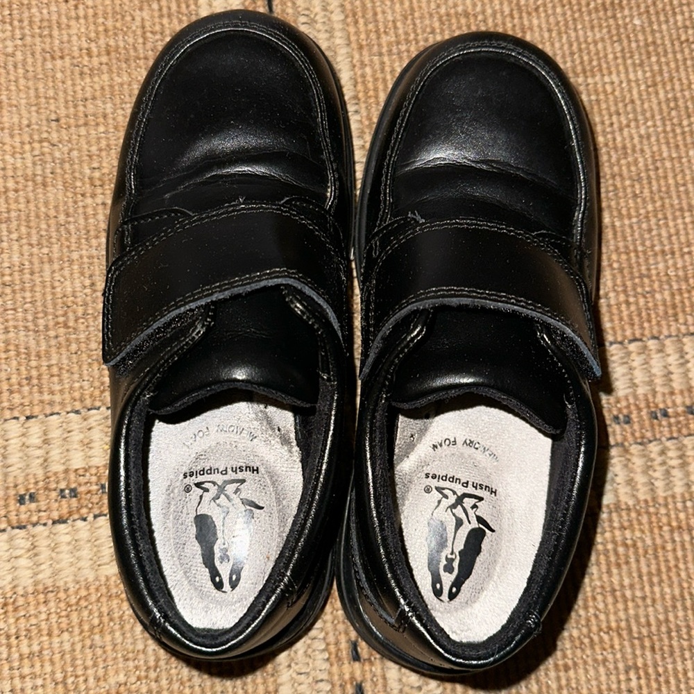 EUC HUSH PUPPIES